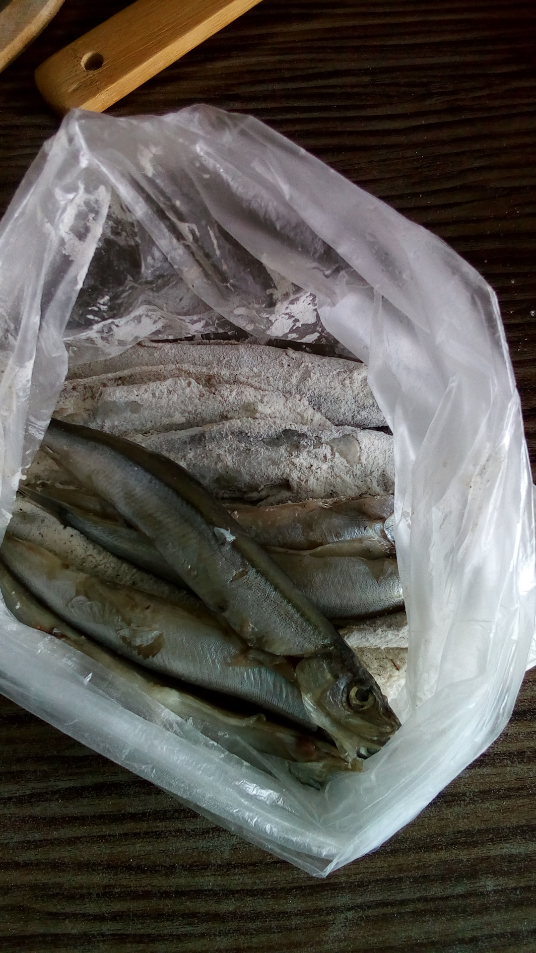 мойва пакет. рыбка в пакете. мешочек рыбка. мойва свежемороженая. рыбка в пакетике.