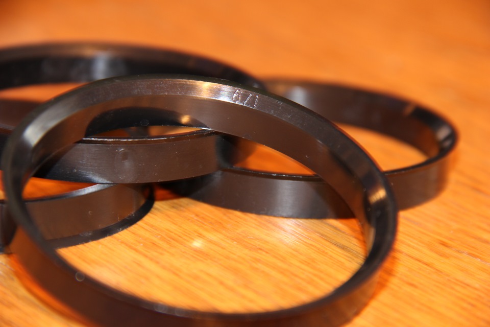 Кольца на ступицы — Mazda Millenia, 2,5 л, 2002 года | колёсные диски ...