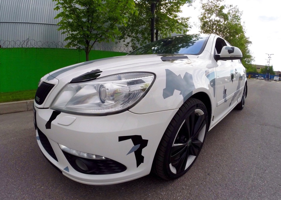 Геометрический камуфляж — Skoda Octavia RS A5 Mk2, 2 л, 2012 года ...