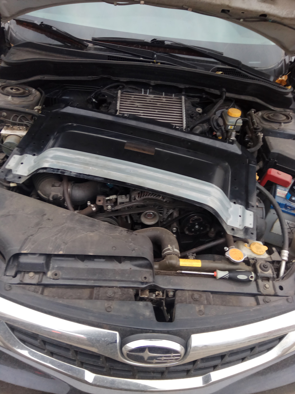 Направляющая потока воздуха. — Subaru Impreza (GE/GH), 1,5 л, 2009 года ...