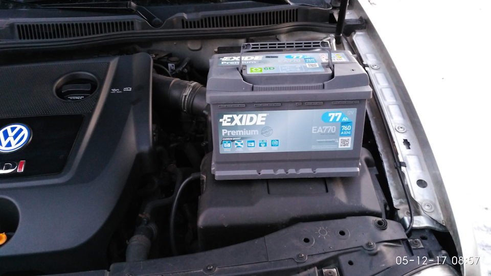 Замена аккумулятора - Volkswagen Jetta VI, 2 л, 2013 года электроника DRIVE2