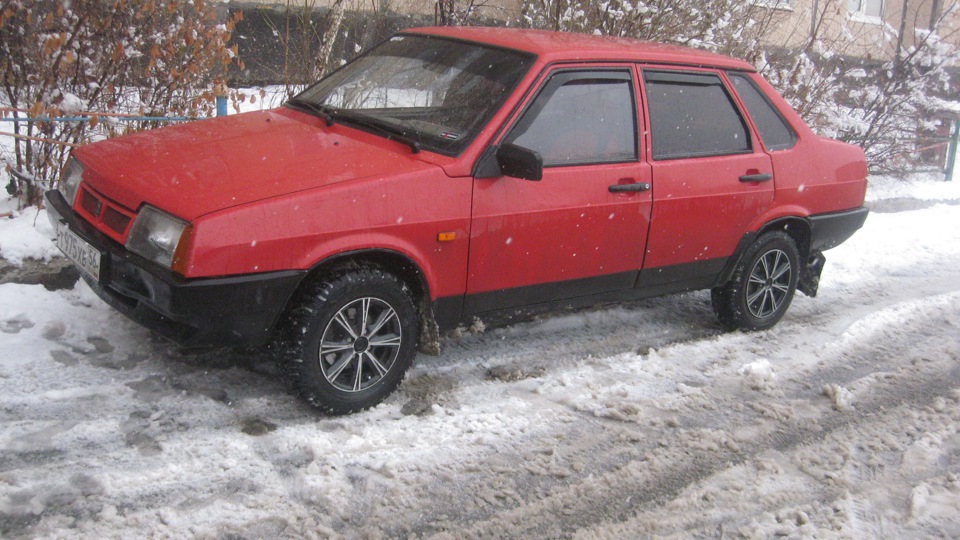 Внутренняя граната разлетелась на 150км/ч — Lada 21099, 1,5 л, 1998 ...