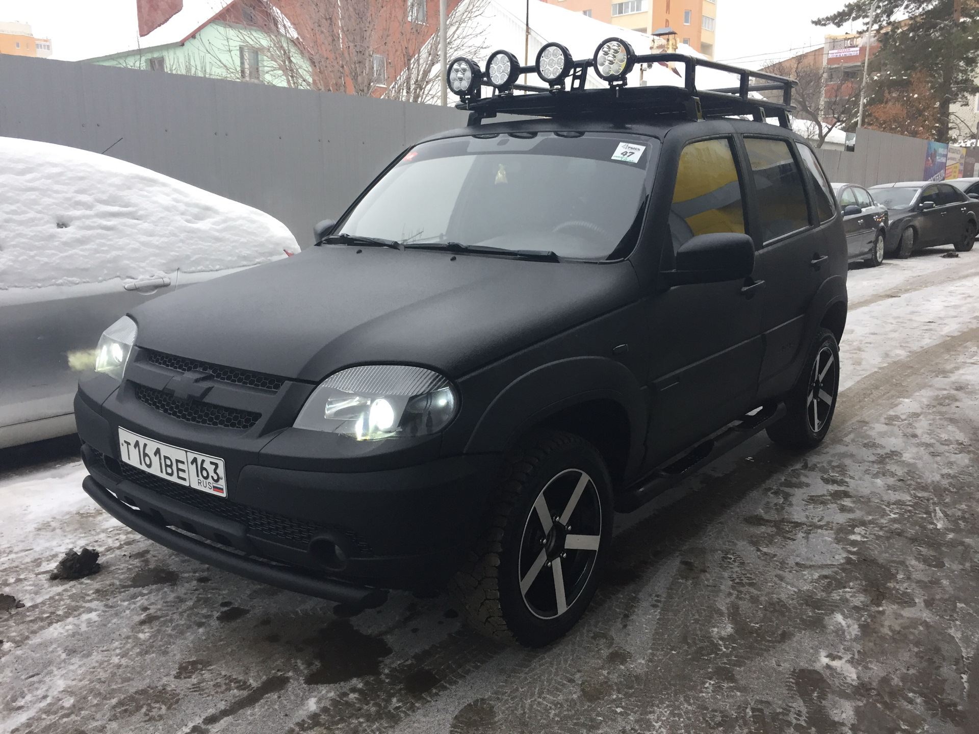 Chevrolet Niva чёрный Раптор