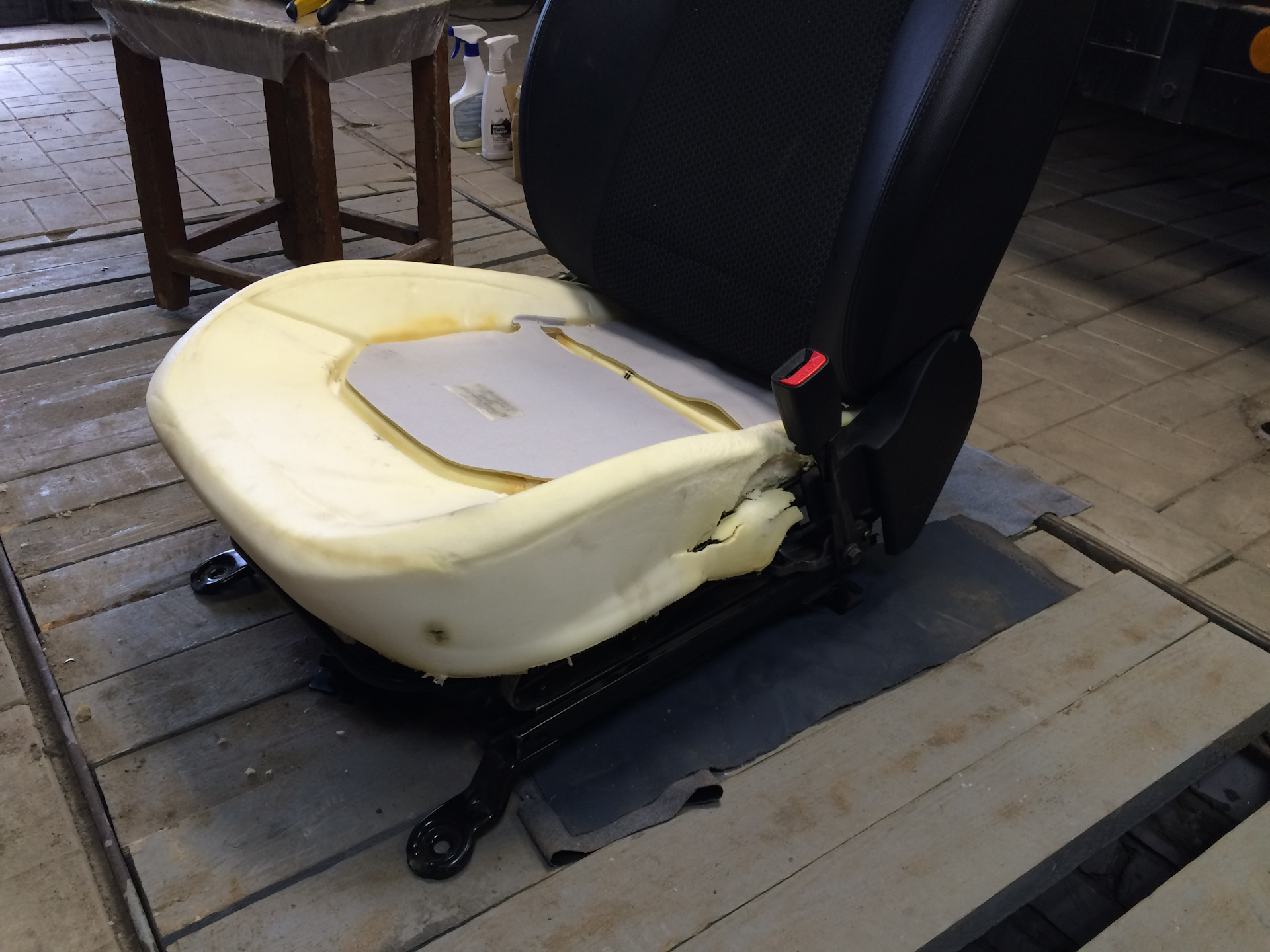 Восстановление сидушки автомобильного кресла