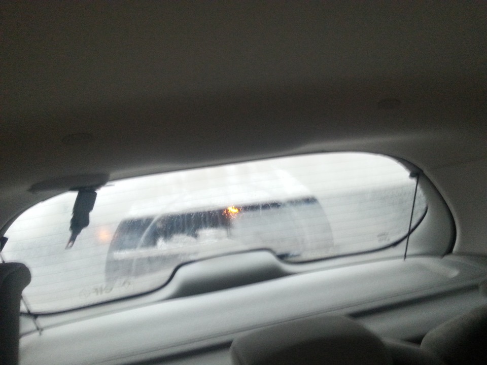 замена резинки заднего дворника — Renault Scenic II, 1,6 л, 2006 года ...