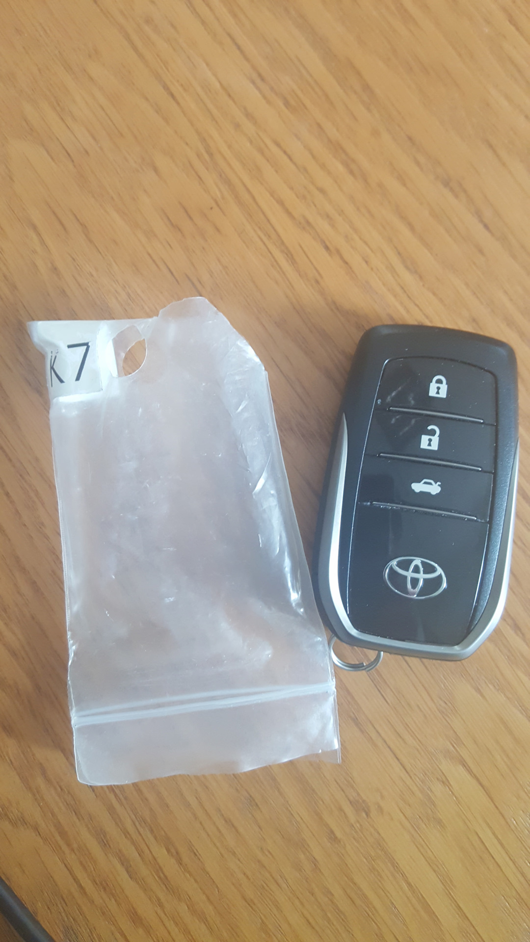 Ключ от V55 не подходит к V50 — Toyota Camry (XV50), 3,5 л., 2014 года ...