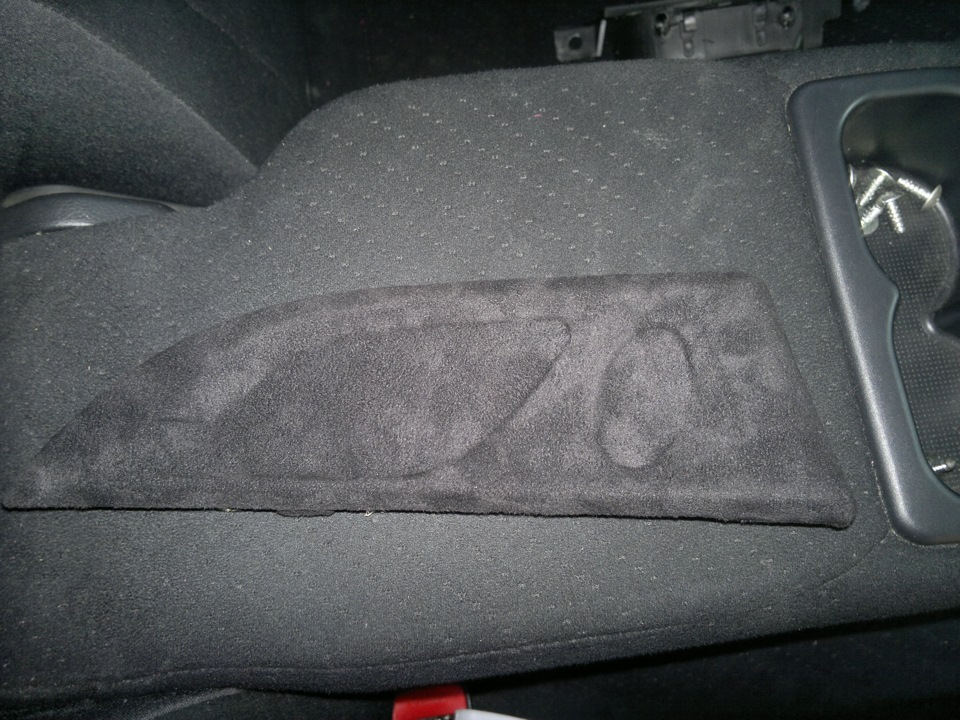 Хорошо все разглаживаем, натягиваем. — Honda Civic Hatchback (8G)