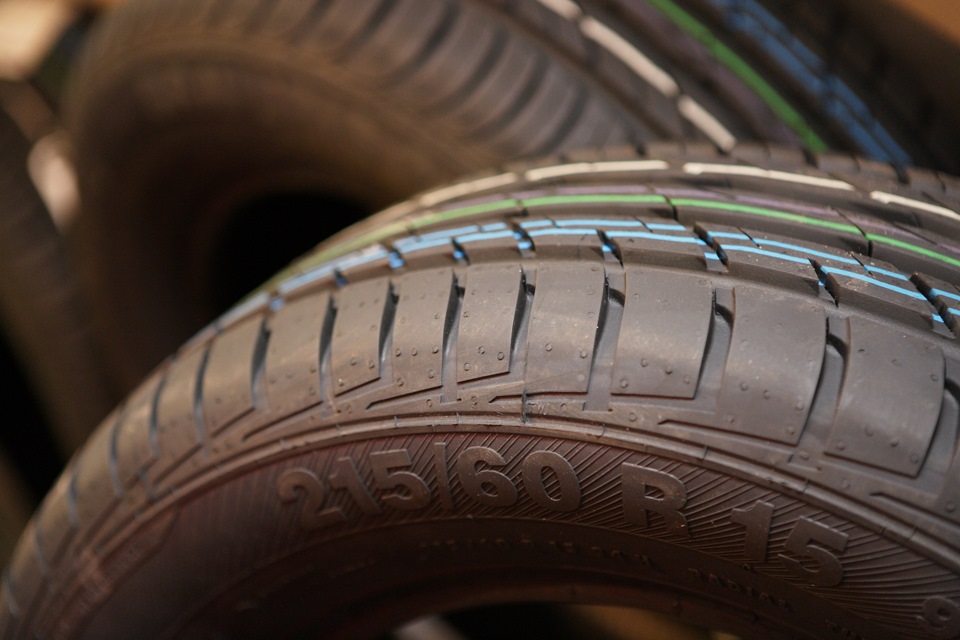 Новая летняя резина — 215/60 R15 — Pontiac Grand Am, 3,4 л, 1999 года ...