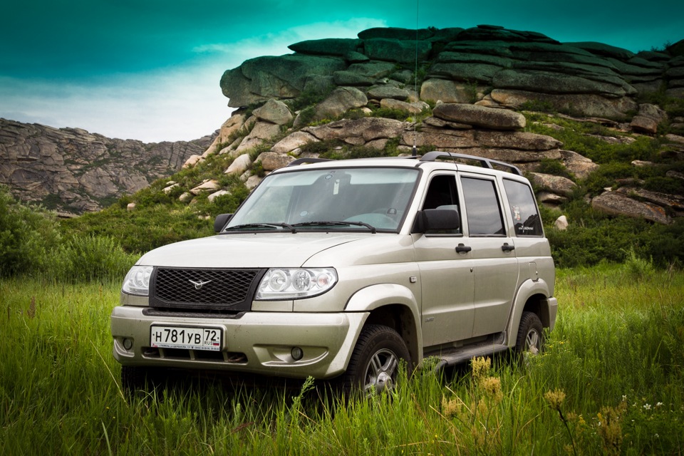 Дром алтай алтайский край. UAZ 2011. Бендик Iveco УАЗ Патриот 2011. УАЗ Патриот 2011 года с видео с фотографиями. Под машиной УАЗ Патриот 2011г.