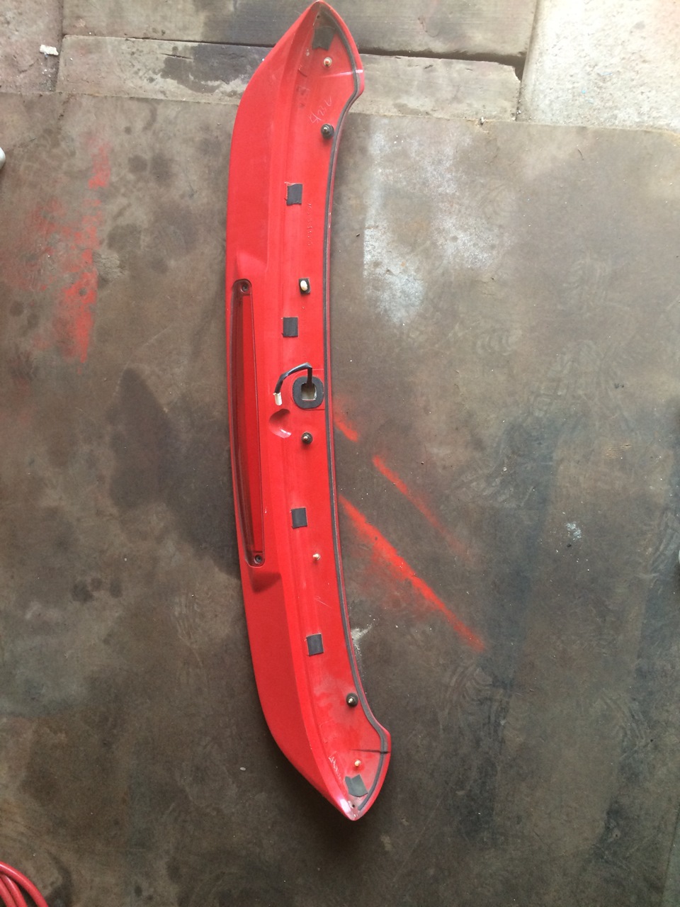 Помощь по установке спойлера! — Toyota Corolla RunX, 1,5 л, 2001 года ...