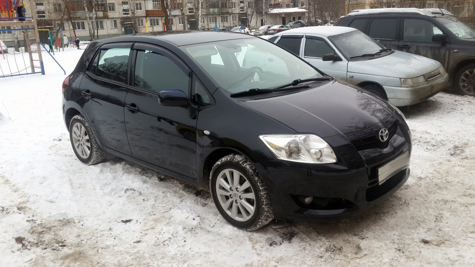 Zima Na Stoke Toyota Auris 1 6 L 2008 Goda Na Drive2