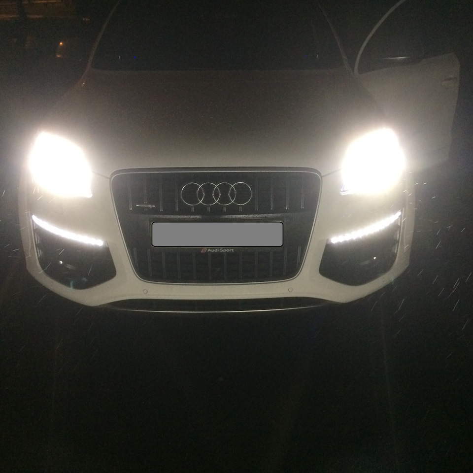 Цвет порадовал, чисто белый, без желтизны и голубого оттенка — Audi Q7 (1G)