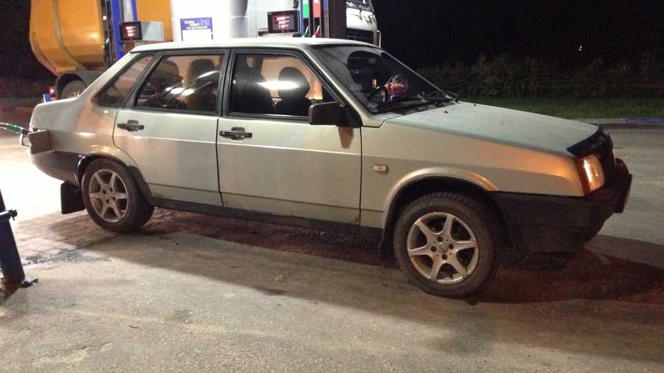 Горит датчик давления масла — Lada 21099, 1,5 л, 2003 года | поломка ...