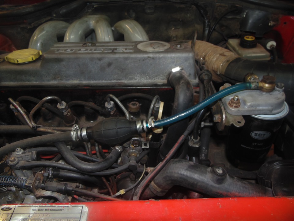 Купить Форд Эскорд 1.8 Дизель