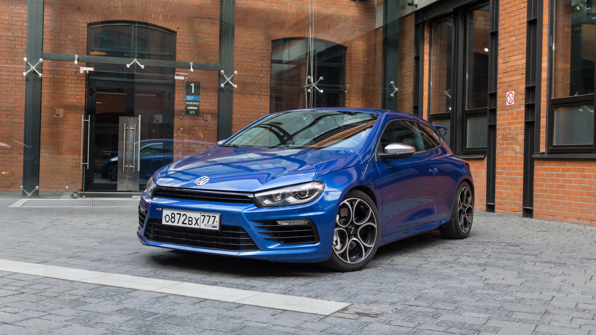 Volkswagen Scirocco открытый люк