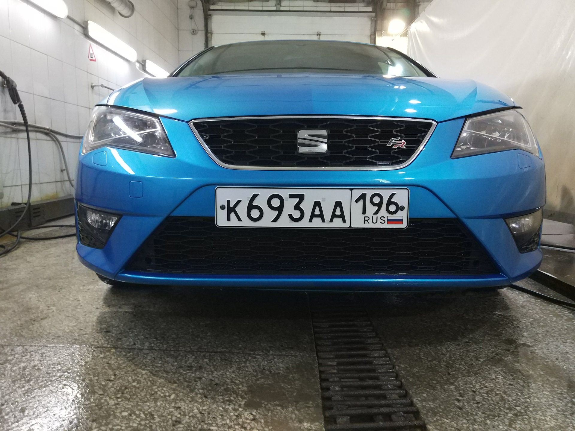 Бампер seat leon