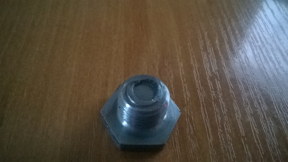 Сорвана резьба в поддоне, выход есть) — Opel Vectra B, 1,6 л, 1996 года ...