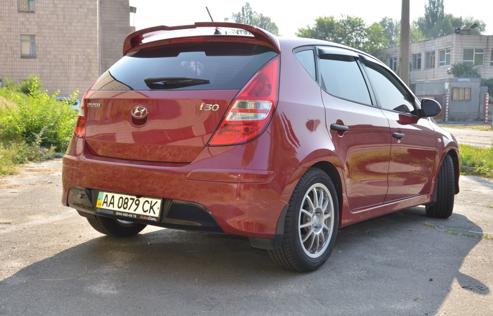 Спойлер — Hyundai i30 (1G), 1,6 л, 2011 года | тюнинг | DRIVE2