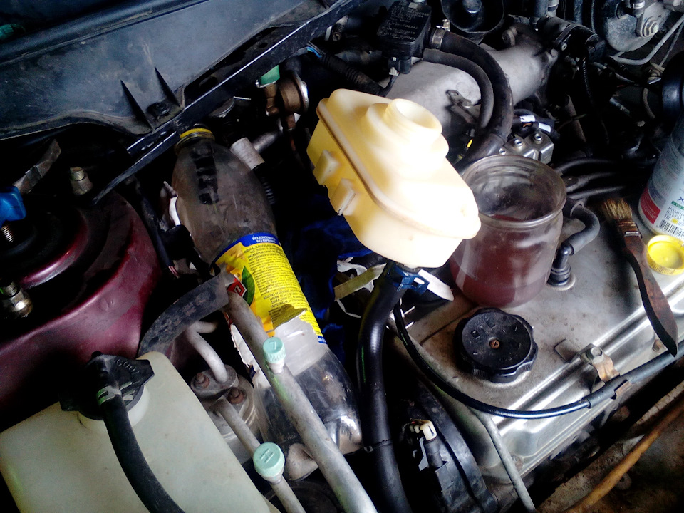 Замена масла в гидроусилителе руля — Chery Tiggo, 2,4 л, 2008 года ...