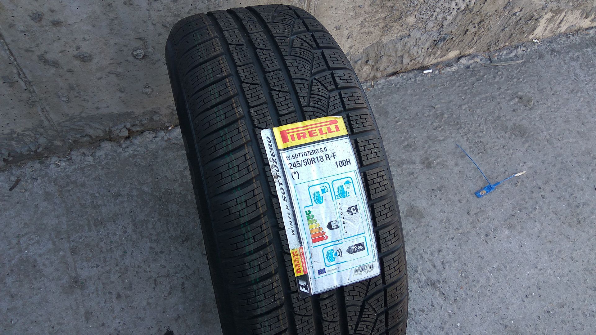 Pirelli p zero winter. 245/50r18 100v Winter Sottozero serie II n0 TL. Pirelli Winter Sottozero 3 XL 245/35 r21 96w. Pirelli Winter Sottozero serie II. Pirelli 245/50r18 100v Winter Sottozero serie II (n0).