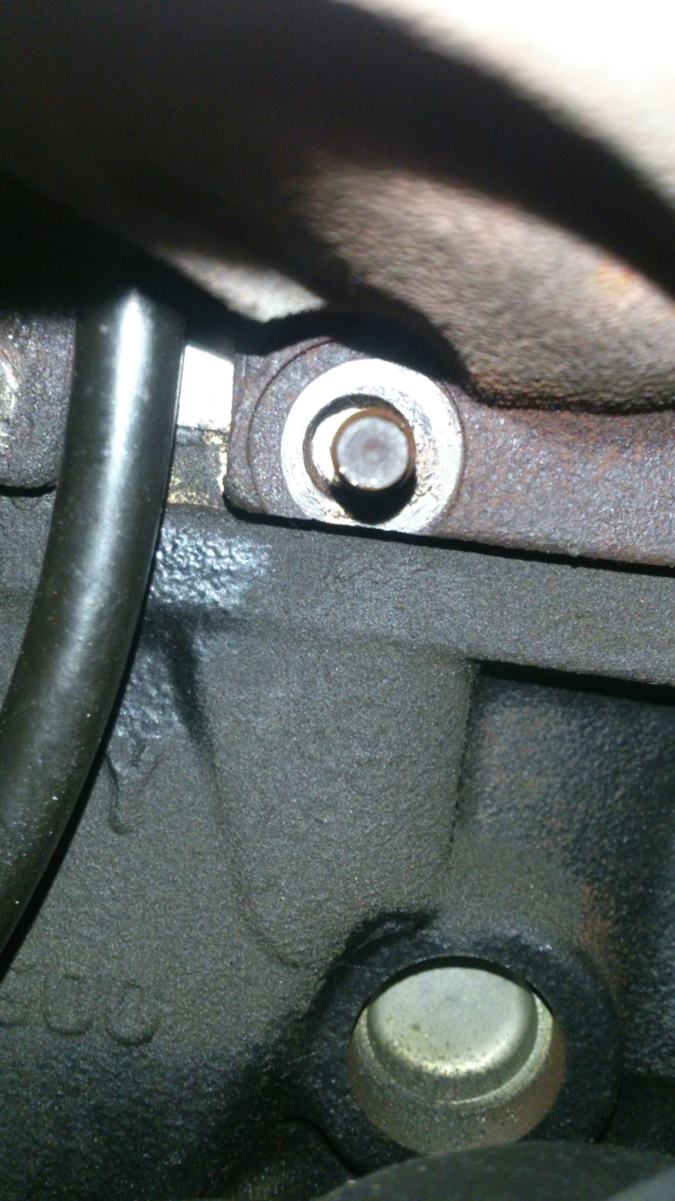 Замена прокладок катализатора и выпускного коллектора — Peugeot 307, 1 ...