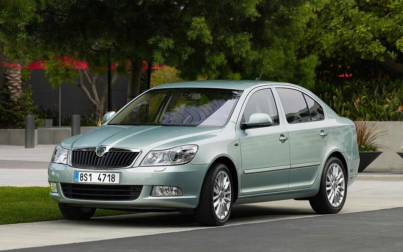 skoda octavia история модели. 8fc067cs 960. skoda octavia история модели фото. skoda octavia история модели-8fc067cs 960. картинка skoda octavia история модели. картинка 8fc067cs 960. «Шкоду» быстро полюбили в России. А за счет того, что бренд принадлежит WV, родился стереотип, что чехи выпускают тех же «немцев», только дешевле. Octavia стала настолько популярной, что некоторые комплектации на вторичке стали дороже «Суперба» и «Гольфа». Именно она превратила бренд Skoda из невзрачного брата немцев в узнаваемую компанию. skoda octavia история модели. 8fc067cs 960. skoda octavia история модели фото. skoda octavia история модели-8fc067cs 960. картинка skoda octavia история модели. картинка 8fc067cs 960. «Шкоду» быстро полюбили в России. А за счет того, что бренд принадлежит WV, родился стереотип, что чехи выпускают тех же «немцев», только дешевле. Octavia стала настолько популярной, что некоторые комплектации на вторичке стали дороже «Суперба» и «Гольфа». Именно она превратила бренд Skoda из невзрачного брата немцев в узнаваемую компанию.