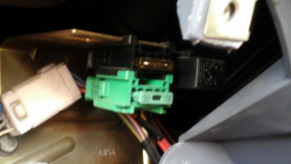 Неисправность стеклоподъемника — FIAT Bravo I, 1,8 л, 1997 года | визит ...