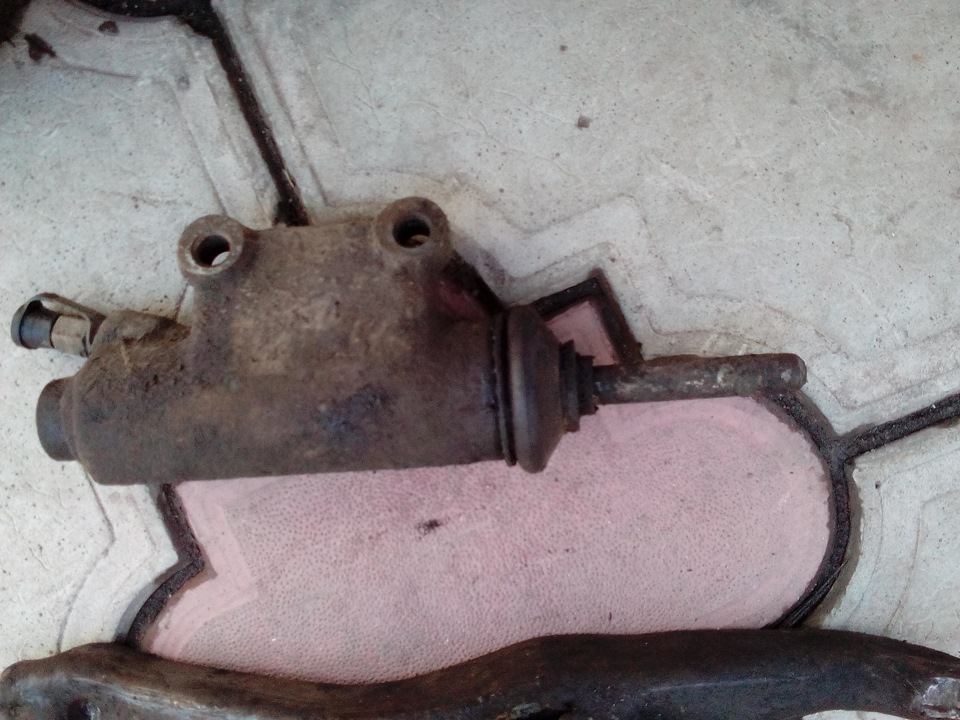 заменил вилку сцепления и раб. целиндр — ГАЗ Газель, 2,4 л, 2007 года ...