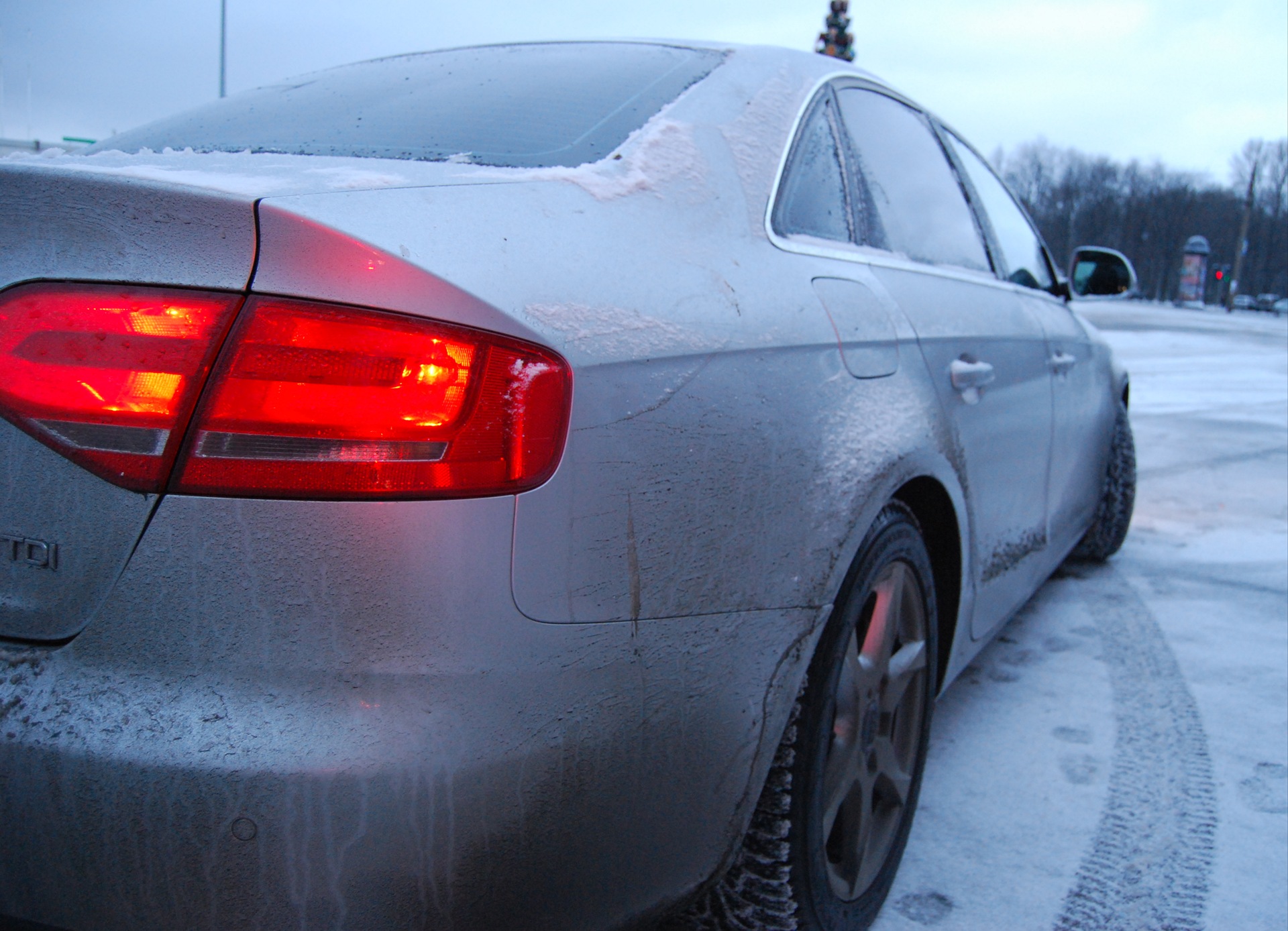 Фото(Снег, грязная машина, холодно, Новый Год.) — Audi A4 (B8), 2 л, 2008  года | фотография | DRIVE2