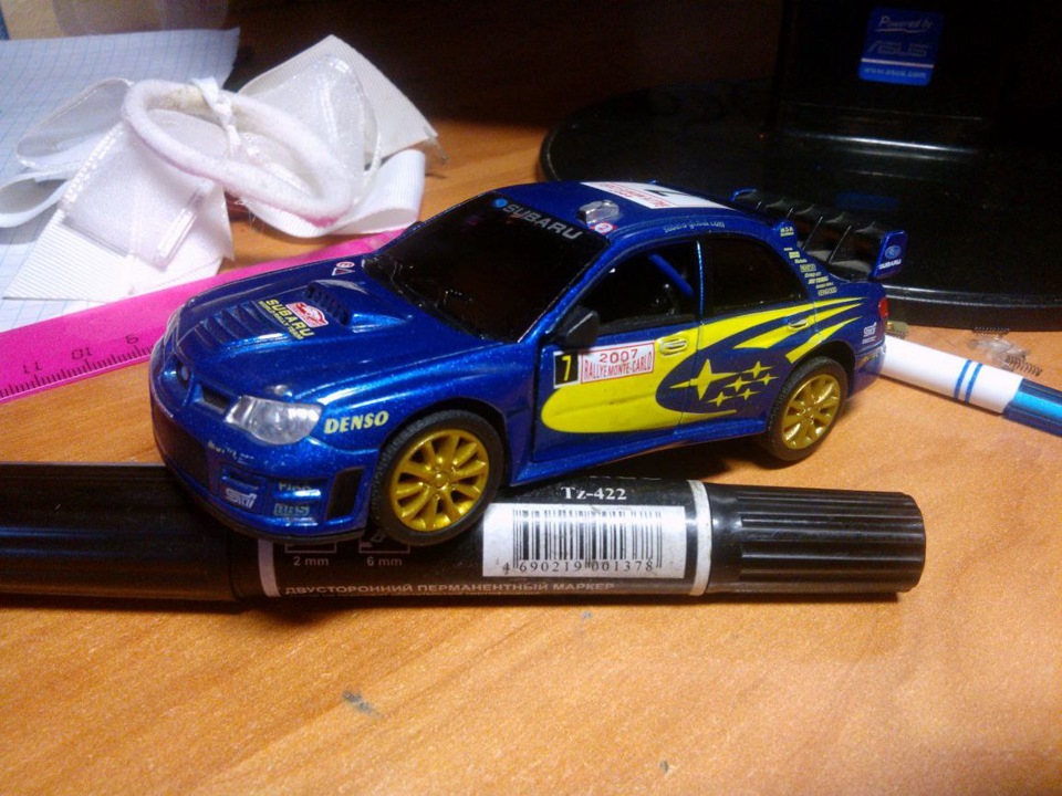 ПОДСКАЖИТЕ, чем отмыть клей от скотча с машыны? — Lada 21093, 1,5 л ...