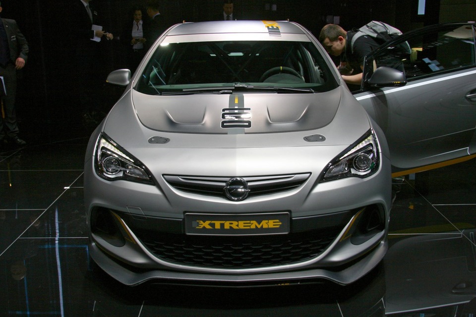 Add astra. Opel Astra OPC extreme.