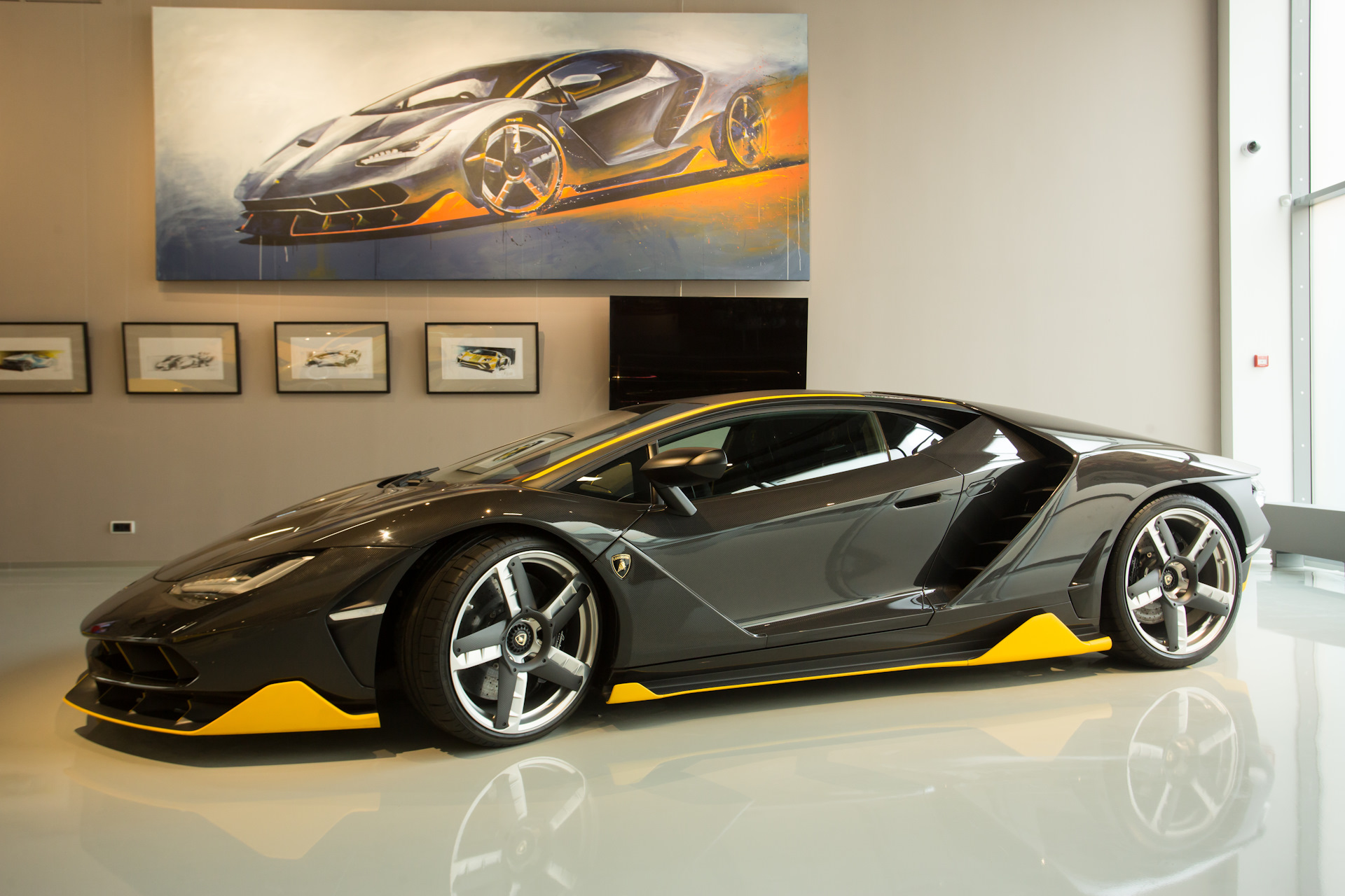 Ламборджини легенда. Lamborghini x8. Ламборджини легендарные. Ламборджини легенд. Музей Ламборджини в Санкт-Петербург.