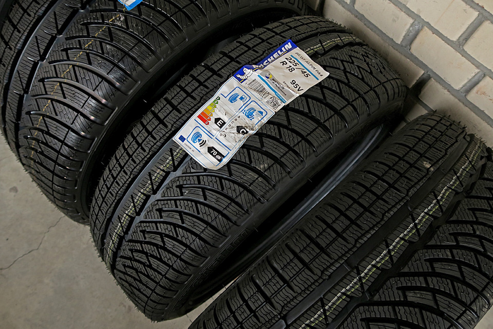 Michelin pilot alpin. Michelin Pilot Alpin pa4 245/50 r18 100h RF. Мишлен 275/40/20 Pilot Alpin pa4. Michelin Pilot Alpin pa 4 SUV. Michelin 245/35r20 91v Pilot Alpin pa4 n1 TL S.P..