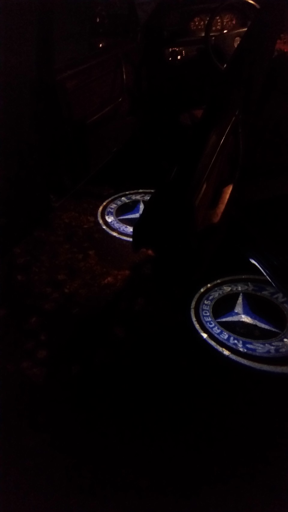 Подсветка в двери — Mercedes-Benz E-Class (W124), 2,3 л, 1992 года ...