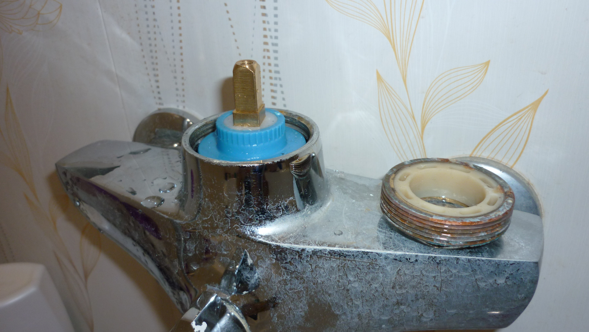 Ремонт смесителя однорычажного ванны