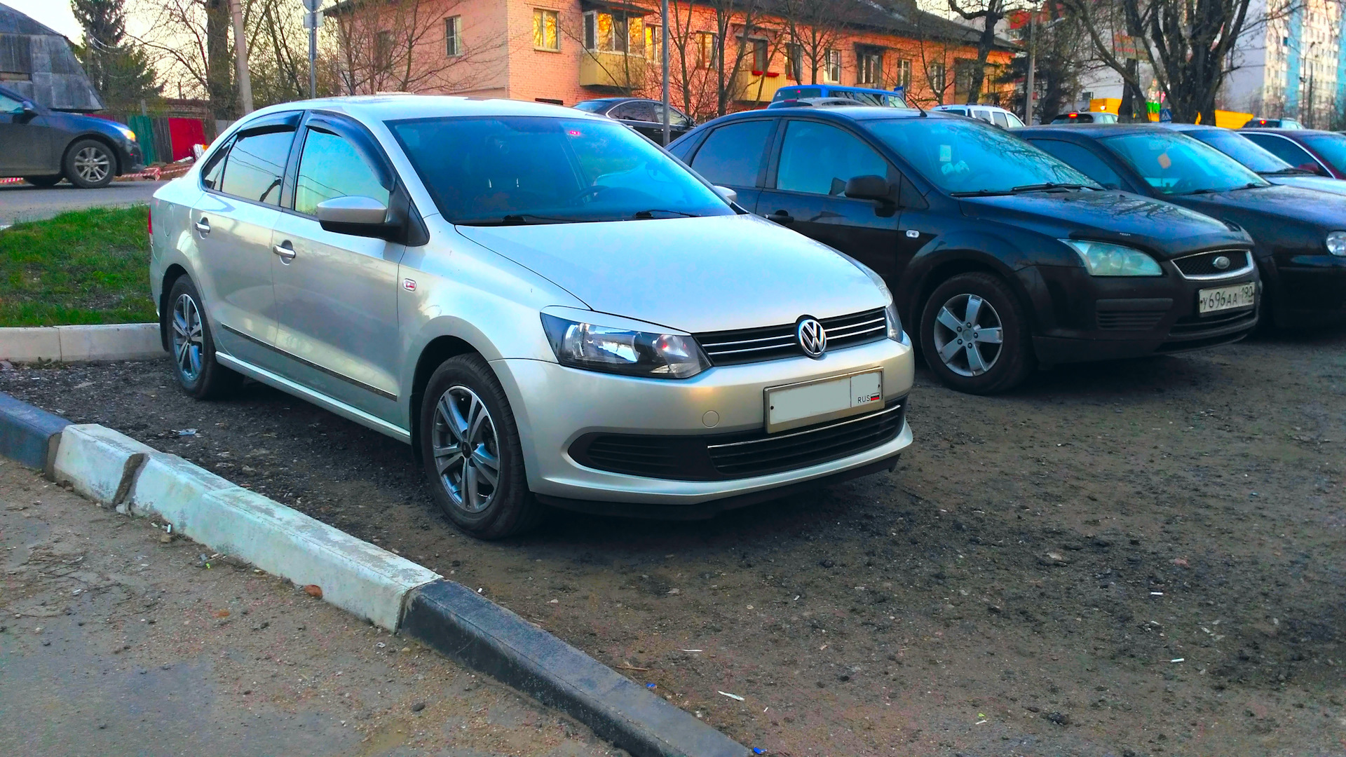 VW Polo 2011 Silver Leaf