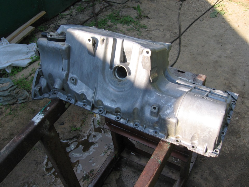 Алюминиевый поддон bmw f85. M62 поддон. Поддон х5 е53. Поддон двигателя бмв х5. Поддон двигателя бмв х5.