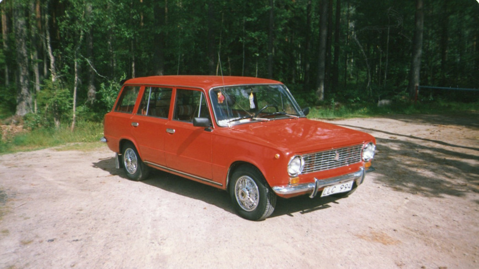 Lada 2102