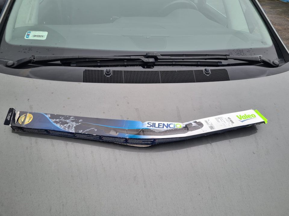 Замена передних щеток VALEO — Opel Zafira Tourer, 2 л, 2017 года ...