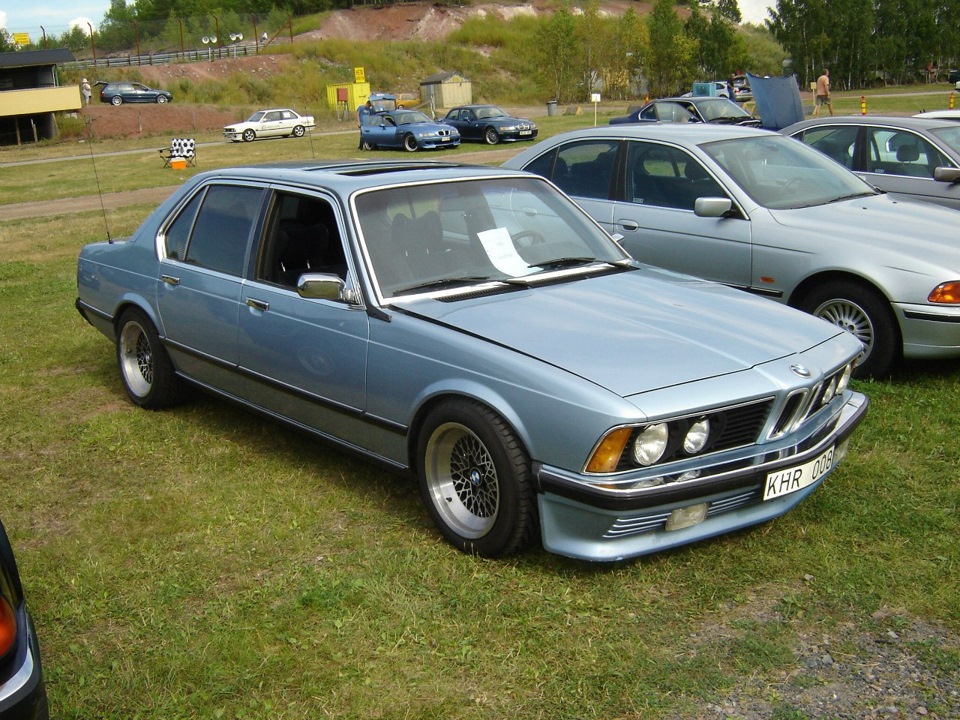 BMW e23 масштабная модель