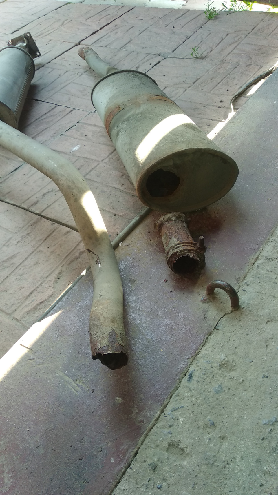 Замена глушителя и резонатора — Daewoo Nexia (N150), 1,5 л, 2012 года ...