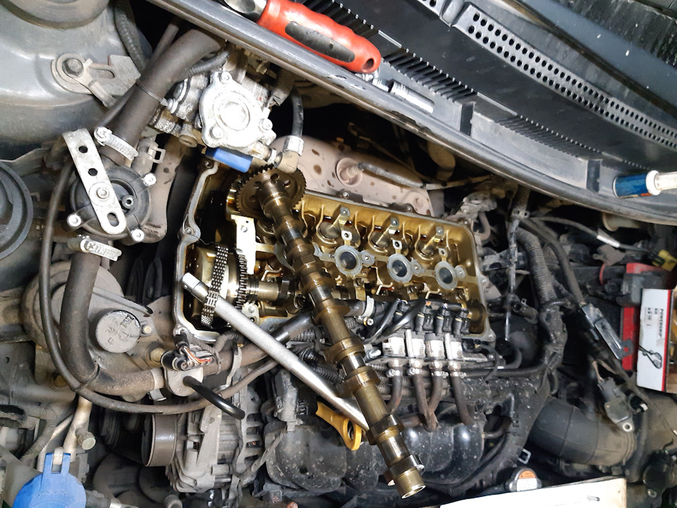 Регулировка клапанов стаканчиками солярис — Hyundai Accent (4G), 1,4 л ...