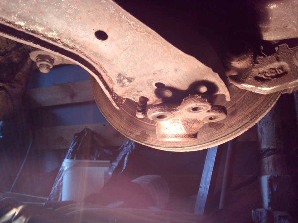 Отломился болт при замене втулок переднего стабилизатора — Chevrolet ...