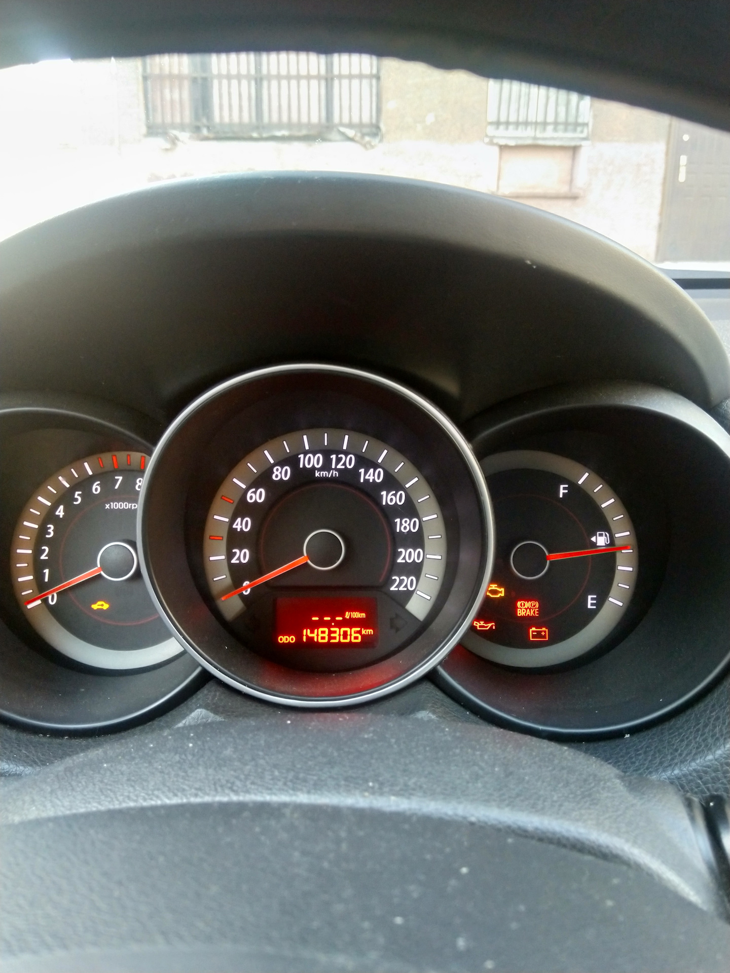 Замена дисков и колодок в круг — KIA Cerato (2G), 1,6 л, 2011 года ...