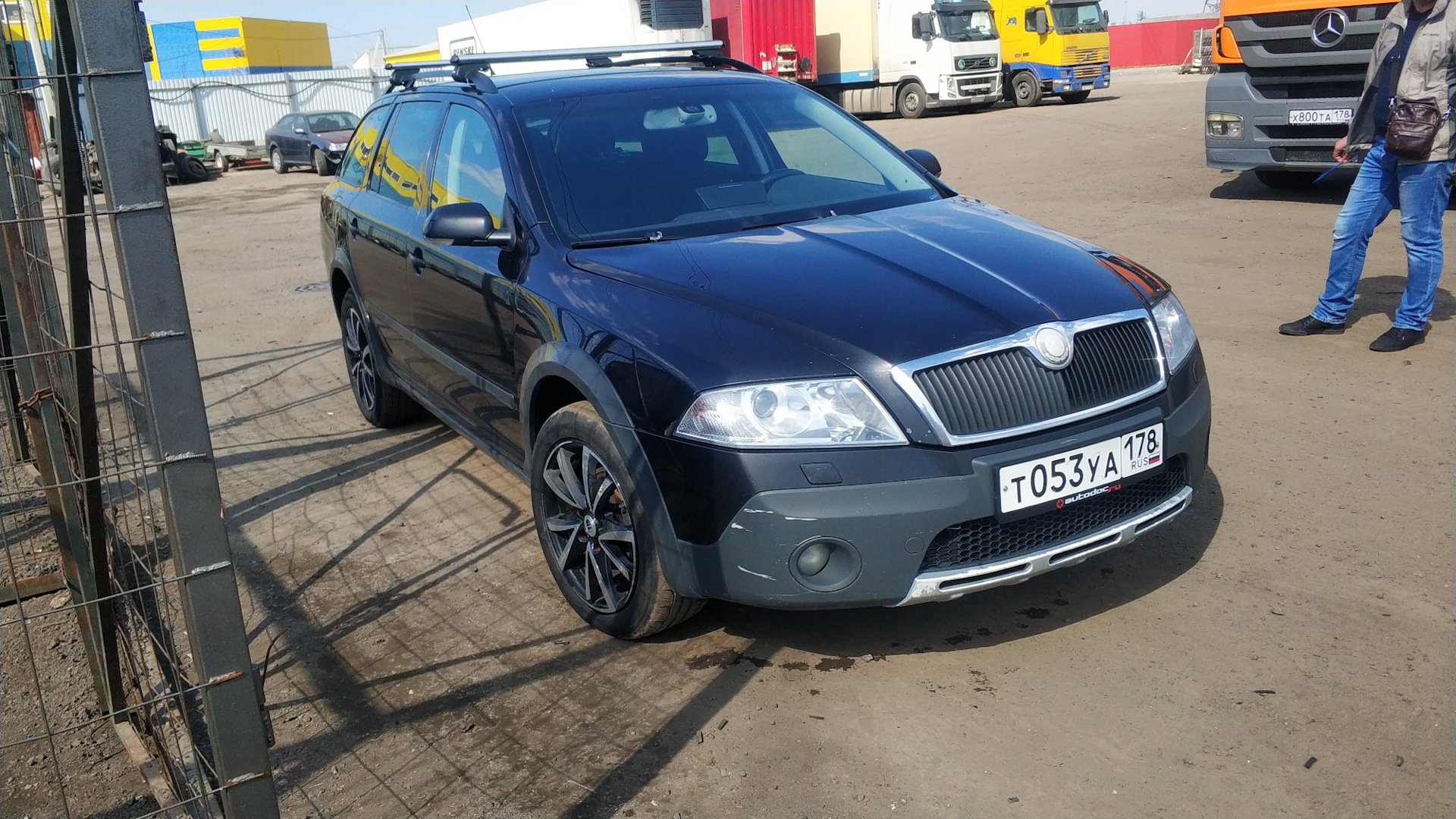 Skoda Octavia Scout антенна