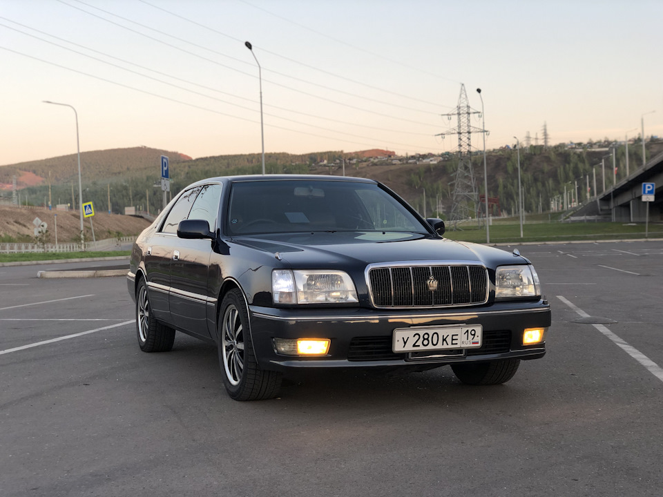 Toyota Crown Majesta s150