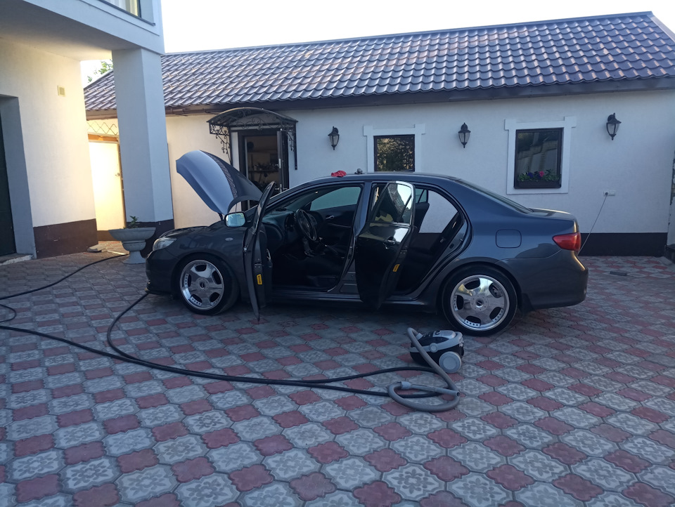 Фото в бортжурнале Toyota Corolla (140/150)