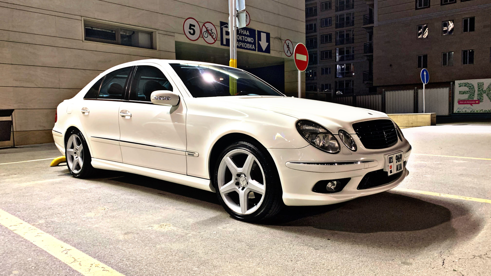 Mercedes-Benz E-class (W211) 3.2 бензиновый 2002 | White Wolf на DRIVE2