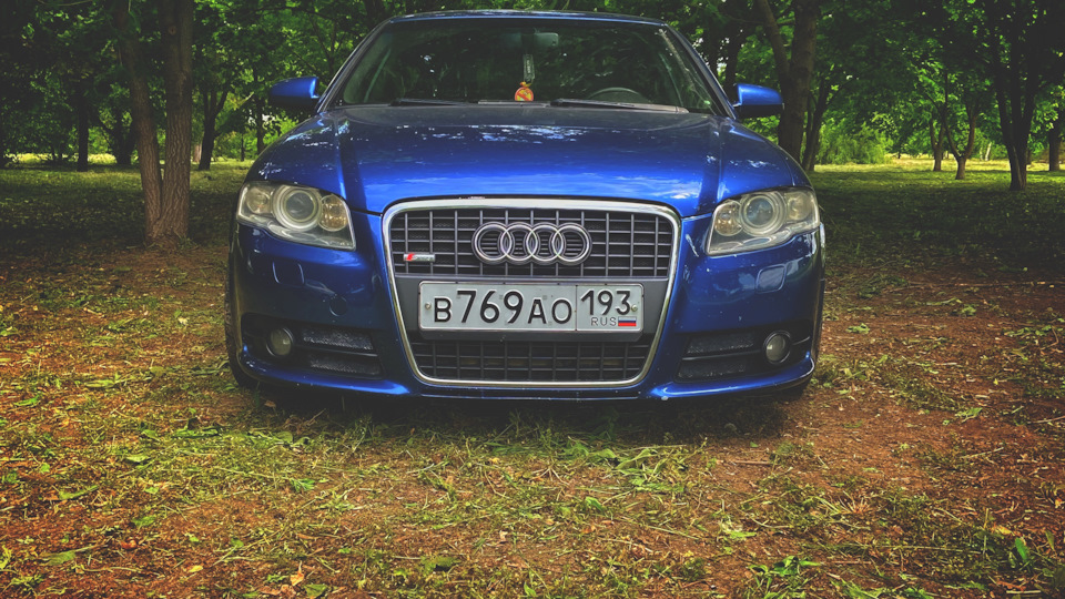 Audi A4 Blue turbo girl