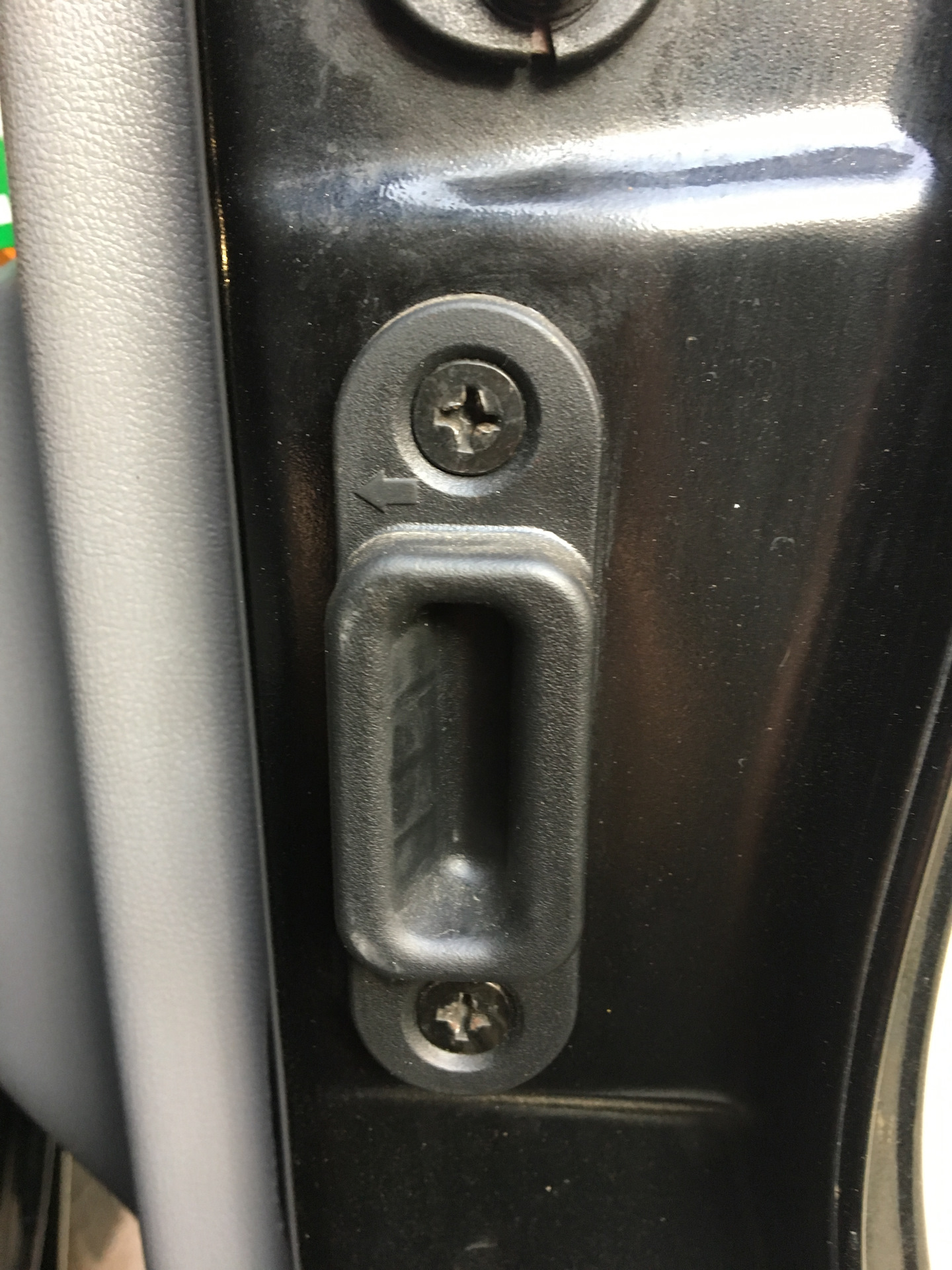 дверь хендай гранд старекс. дверь сдвижная гранд старекс. ручка сдвижной двери н1 2000г универсал. Hyundai grand starex сдвижная форточка. сдвижная дверь хендай.